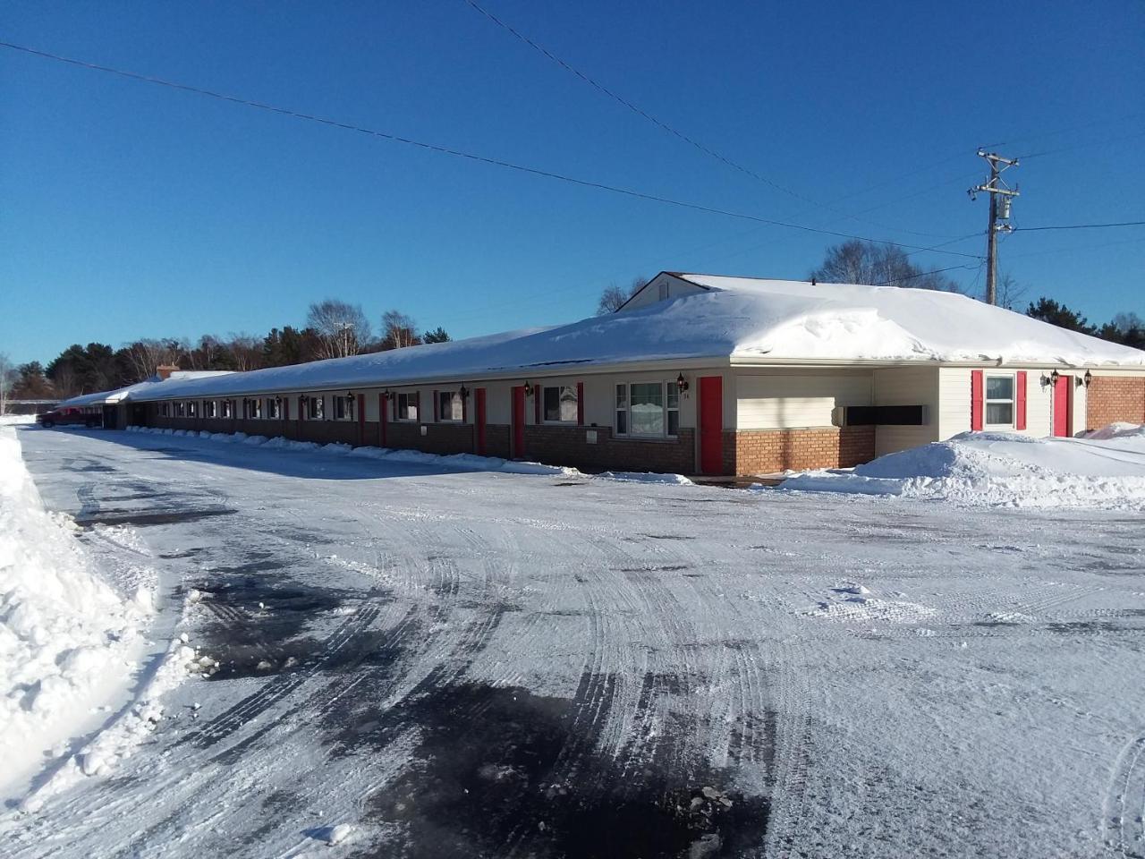 Budget Host Inn - Manistique Eksteriør bilde